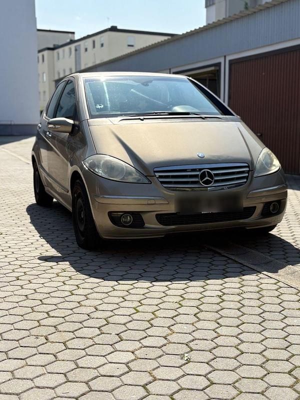Gold Gebraucht 2004 Mercedes A180 Classic Van / Kleinbus | 500 € (Superpreis) - Bild 1/4