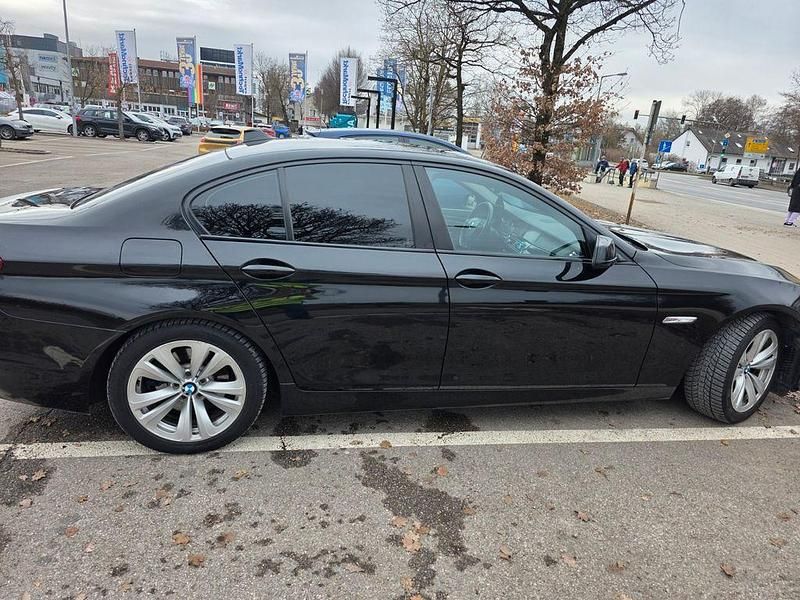 Gebraucht BMW 525 204 PS (150 kW) 2011 Schwarz Limousine