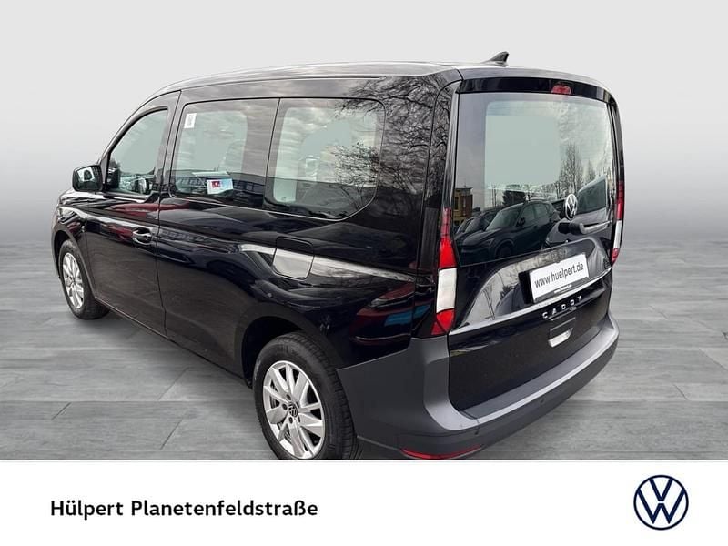Gebraucht VW Caddy Basis 114 PS (83 kW) 2022 Schwarz Van / Kleinbus