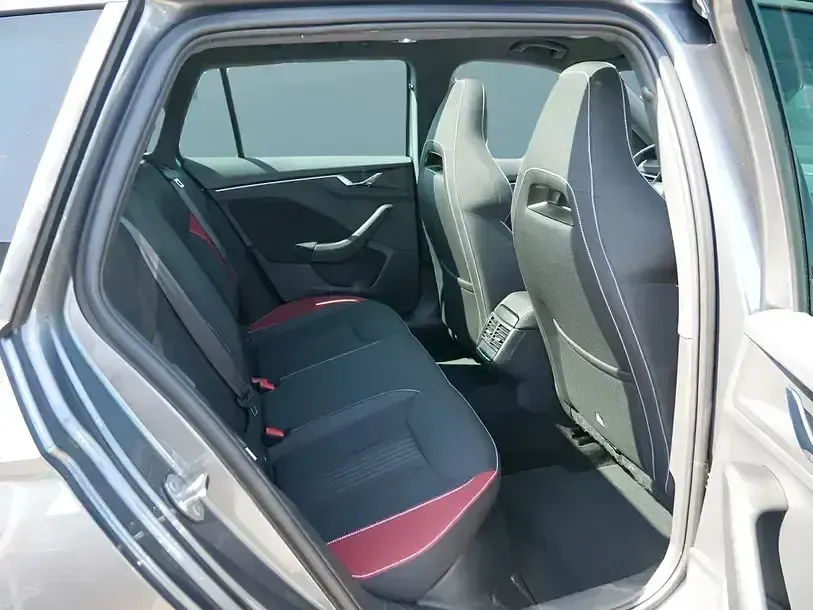 Gebraucht Skoda Kamiq 95 PS (69 kW) 2022 Grau SUV