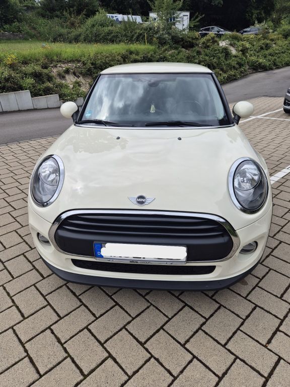 Weiß Gebraucht 2016 Mini ONE Kleinwagen | 7.990 € (Guter Preis) - Bild 1/4