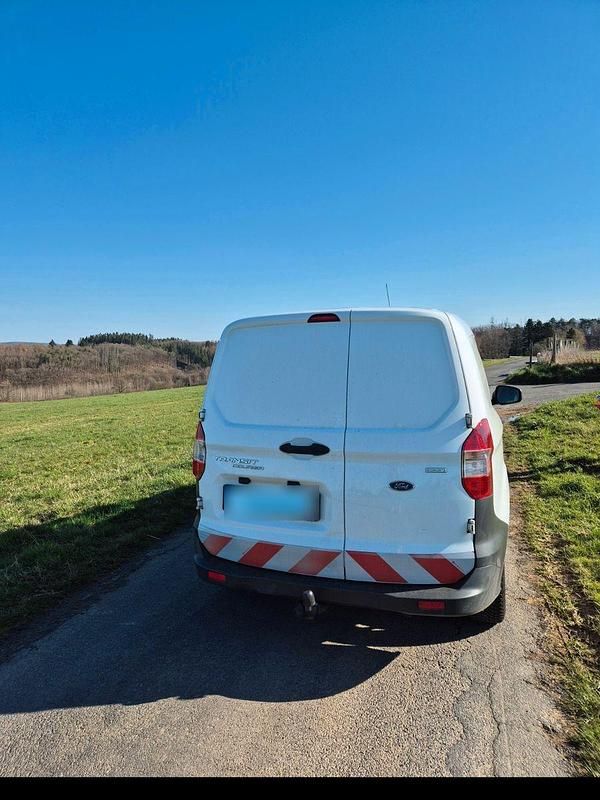 Gebraucht Ford Transit 101 PS (74 kW) 2017 Weiß Van / Kleinbus