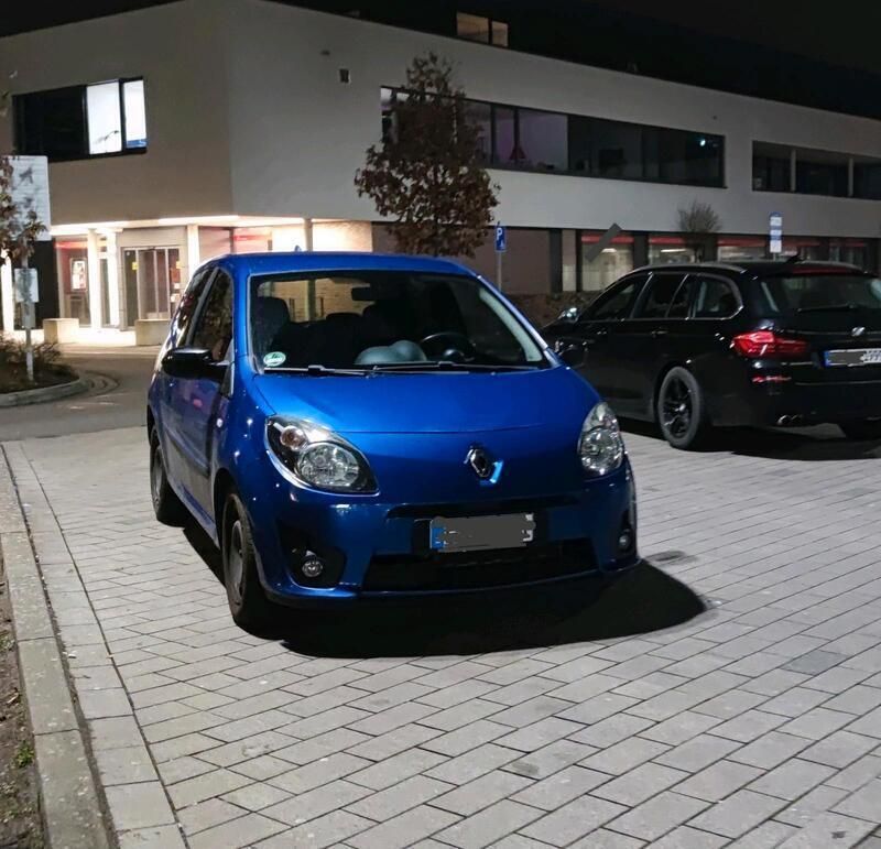 Blau Gebraucht 2011 Renault Twingo Rip Curl Kleinwagen | 2.500 € (Fairer Preis) - Bild 1/4
