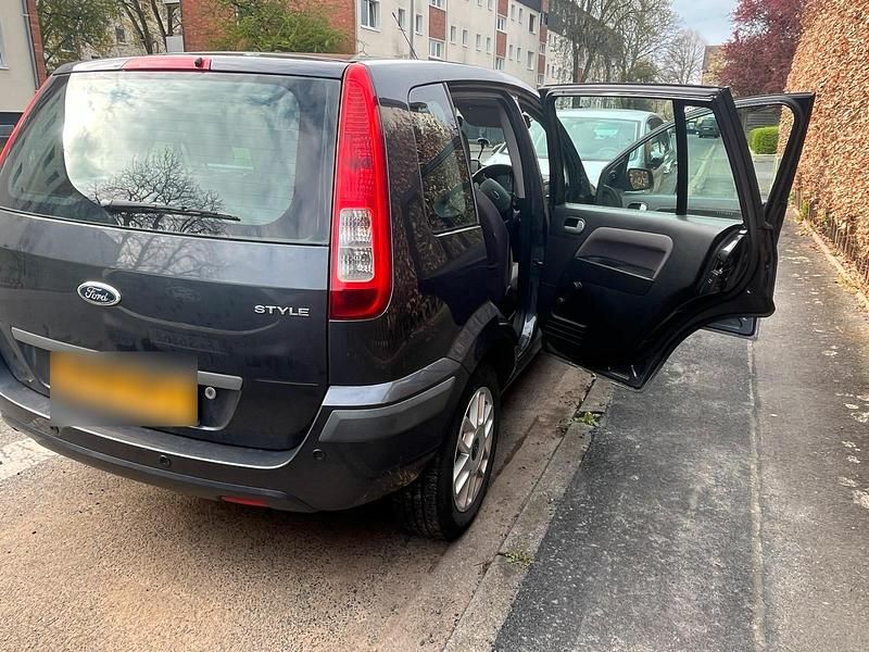 Second-hand Ford Fusion 2007 Gri Hatchback