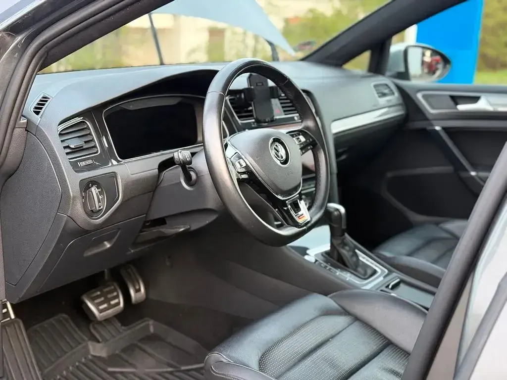 Brugt VW Golf VII 184 HK (135 kW) 2019 Grå Sedan
