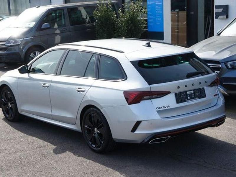Gebraucht Skoda Octavia RS 245 PS (180 kW) 2021 Silber Kombi