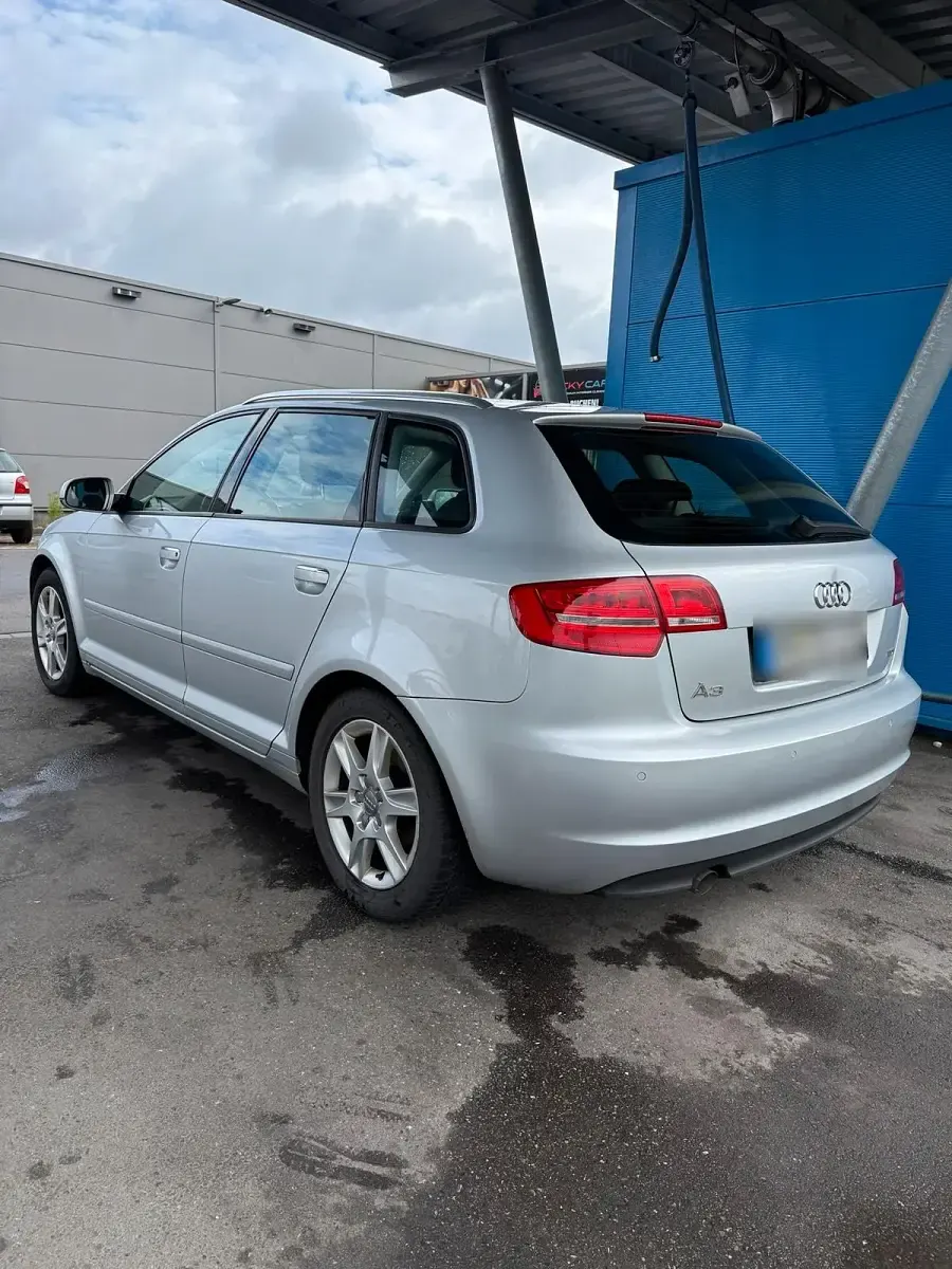 Gebraucht Audi A3 105 PS (77 kW) 2012 Silber Kleinwagen