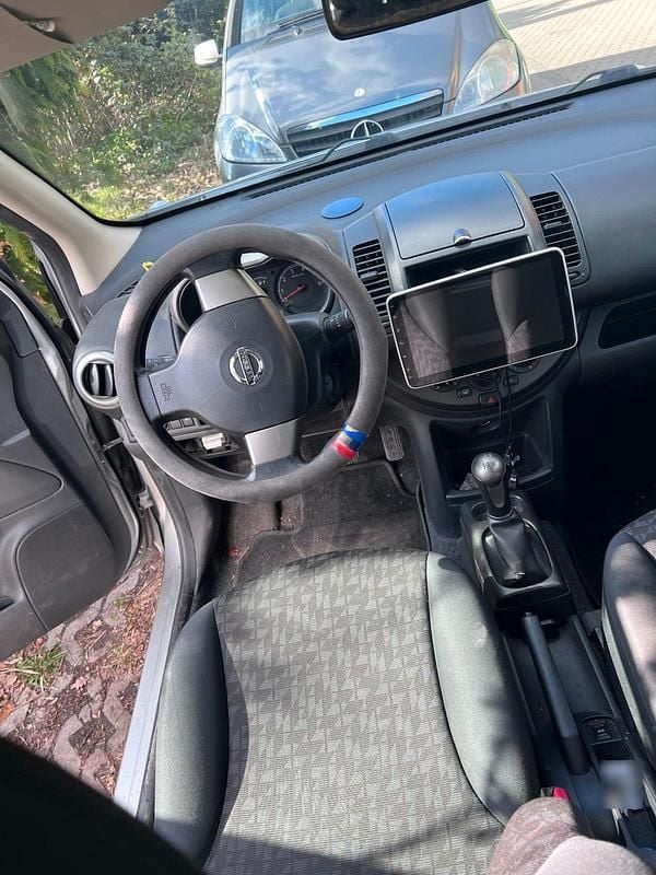Gebraucht Nissan Note 86 PS (63 kW) 2006 Silber Kleinwagen