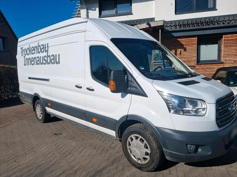 Gebraucht Ford Transit 2018 Weiß Van / Kleinbus