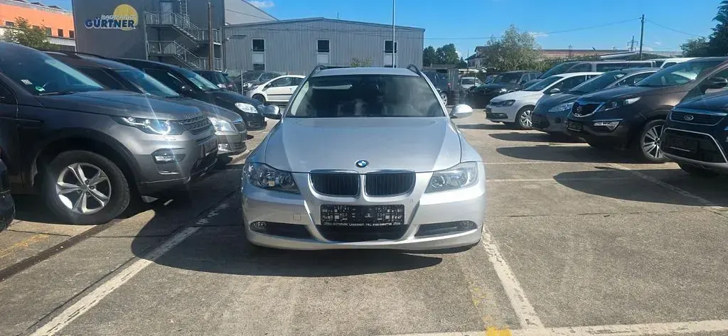 Gebraucht BMW 318 Advantage 129 PS (94 kW) 2006 Silber Kombi