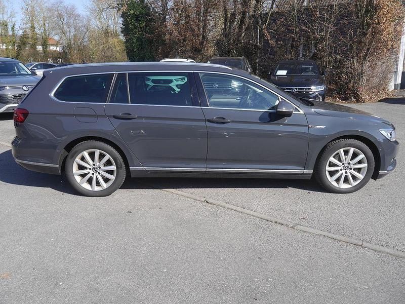 Gebraucht VW Passat Highline 190 PS (139 kW) 2018 Grau Kombi