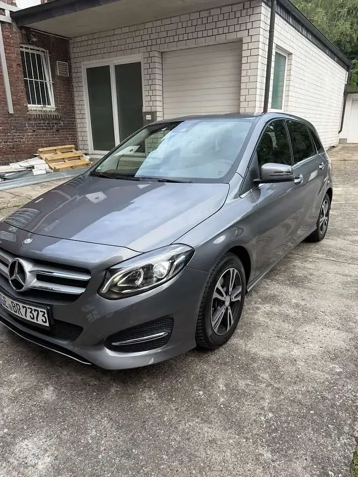 Gebraucht Mercedes B200 Style 156 PS (114 kW) 2016 Kleinwagen