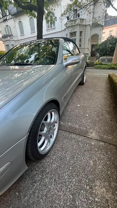 Gebraucht Mercedes CLK200 163 PS (119 kW) 2003 Silber Cabrio
