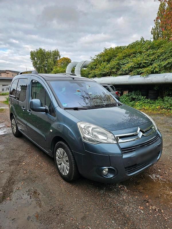 Blau Gebraucht 2012 Citroën Berlingo Van / Kleinbus | 4.300 € (Guter Preis) - Bild 1/4