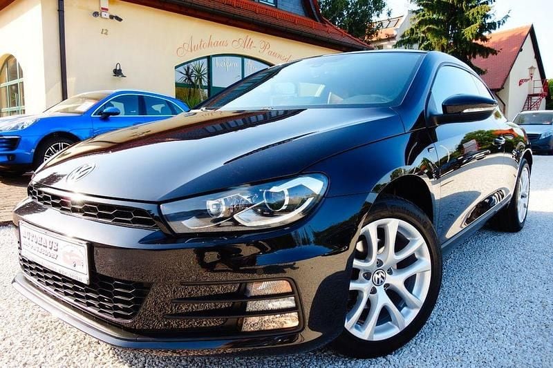 Schwarz (metallic) Gebraucht 2016 VW Scirocco Allstar Coupé | 16.800 € (Fairer Preis) - Bild 1/4