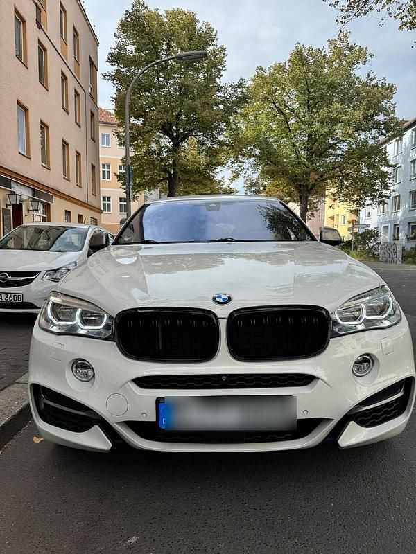 Weiß Gebraucht 2016 BMW X6 M50 M Performance SUV | 32.900 € (Fairer Preis) - Bild 1/4