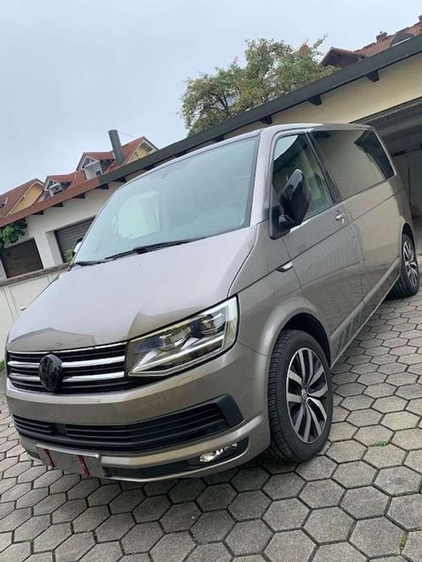 Gebraucht VW Multivan Edition 204 PS (150 kW) 2017 Beige Van