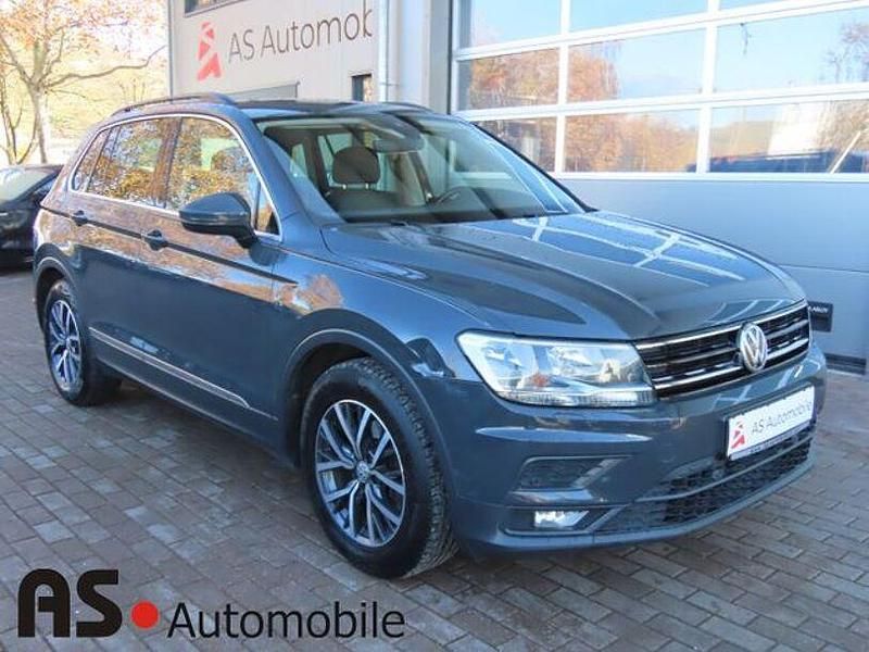 Uranograu/cinza urano Gebraucht 2018 VW Tiguan Comfortline SUV | 15.990 € (Etwas zu teuer) - Bild 1/4
