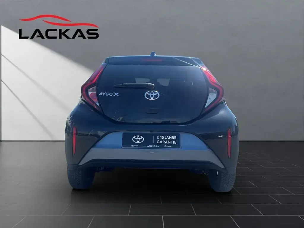 Gebraucht Toyota Aygo X 72 PS (52 kW) 2025 Schwarz SUV