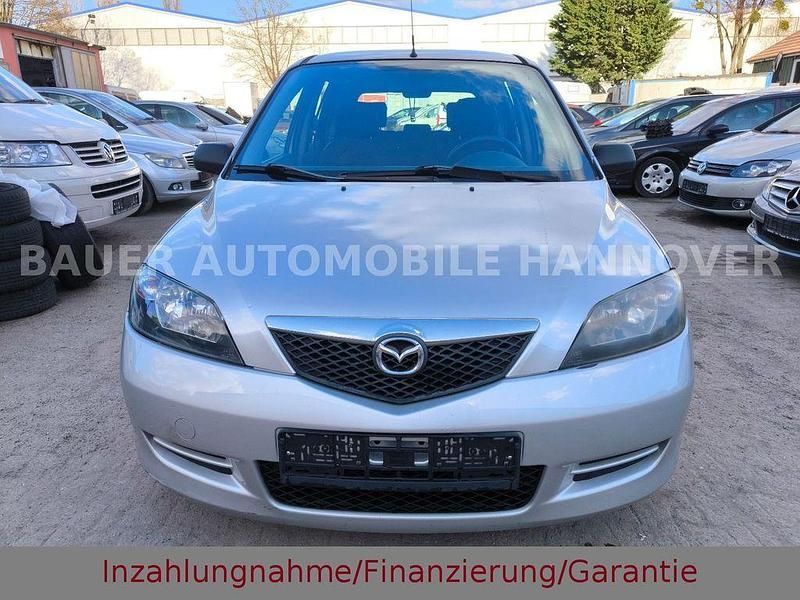 Gebraucht Mazda 2 Comfort 75 PS (55 kW) 2005 Silber Kleinwagen