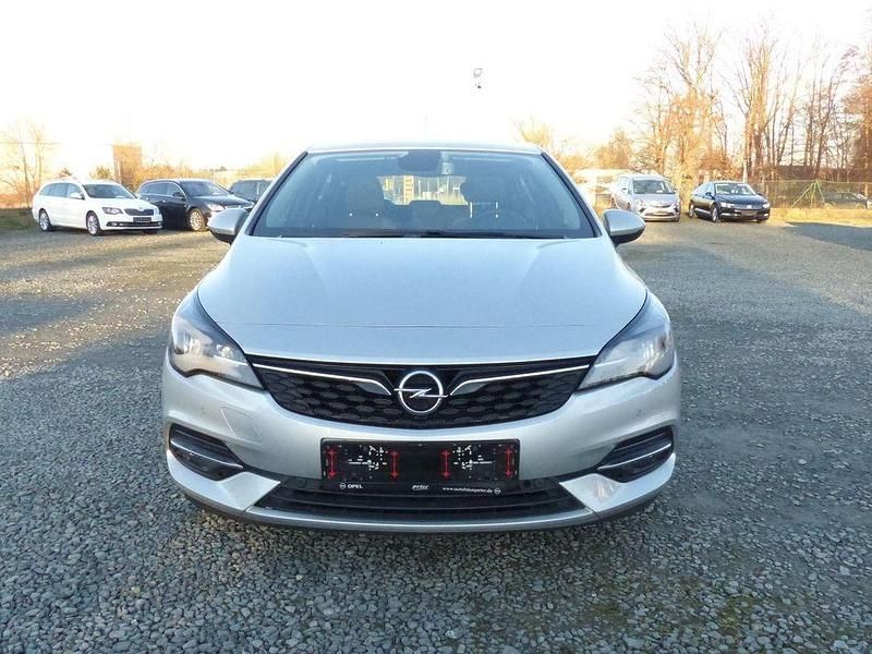 Gebraucht Opel Astra Basis 131 PS (96 kW) 2020 Silber Limousine