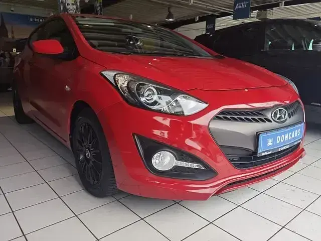 Gebraucht Hyundai i30 Edition 99 PS (72 kW) 2013 Andere Coupé