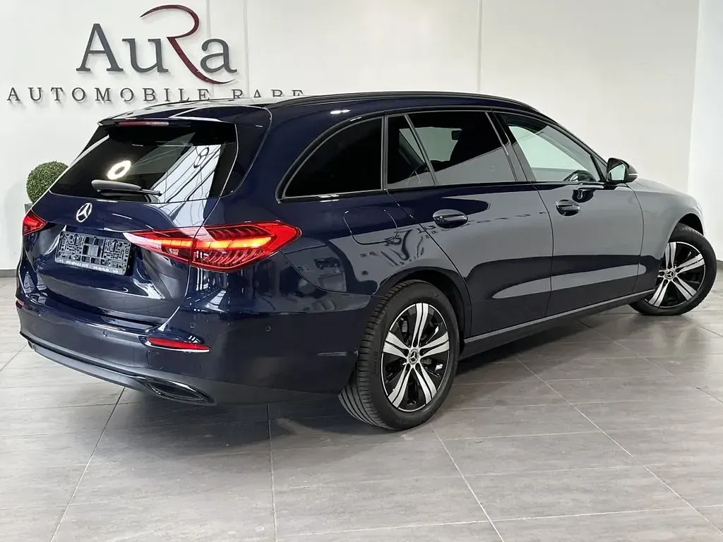 Gebraucht Mercedes 220 Avantgarde 220 PS (161 kW) 2022 Blau Limousine