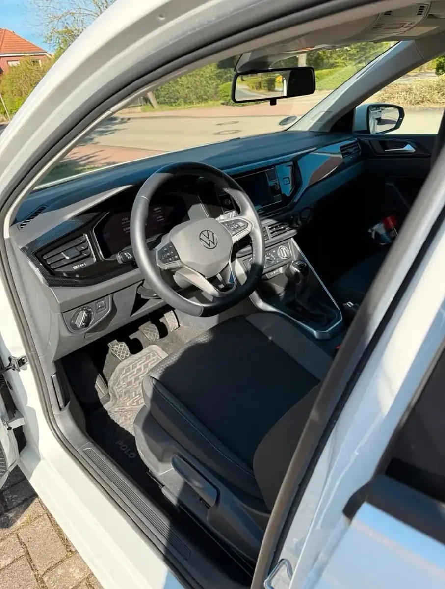 Gebraucht VW Polo Life 95 PS (69 kW) 2021 Weiß Kleinwagen