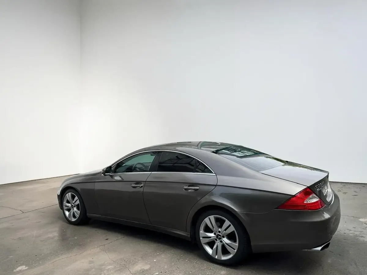 Gebraucht Mercedes CLS350 224 PS (164 kW) 2010 Grau Limousine