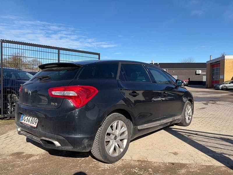 Gebraucht DS Automobiles DS5 179 PS (131 kW) 2016 Schwarz Kleinwagen