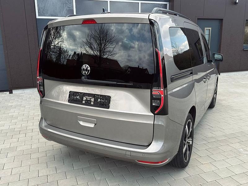 Gebraucht VW Caddy Life 122 PS (89 kW) 2021 Beige Van / Kleinbus