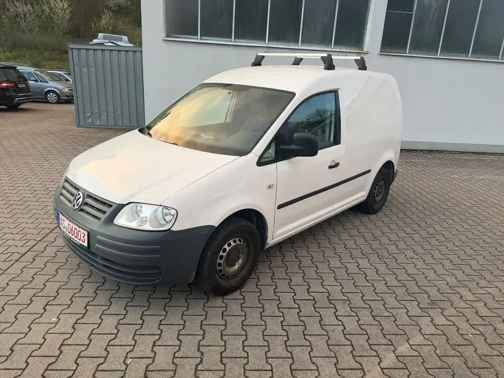 Käytetty VW Caddy 105 HP (77 kW) 2010 Valkoinen Tila-auto