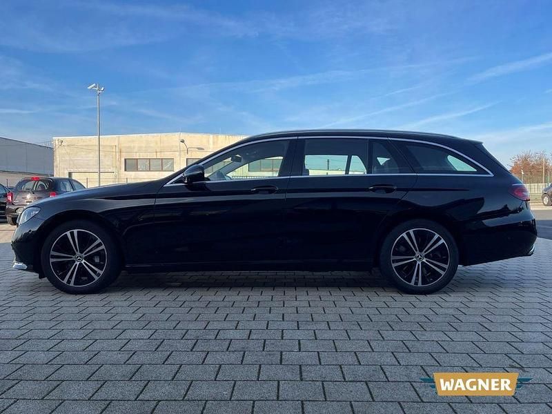 Gebraucht Mercedes E450 367 PS (269 kW) 2021 Schwarz Limousine