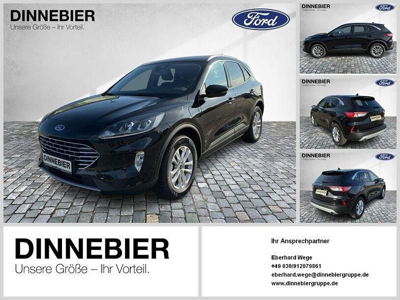 Schwarz (metallic) Gebraucht 2022 Ford Kuga Titanium SUV | 31.678 € (Teuer) - Bild 1/4