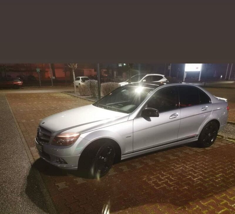 Silber Gebraucht 2009 Mercedes C250 Limousine | 9.800 € (Fairer Preis) - Bild 1/4