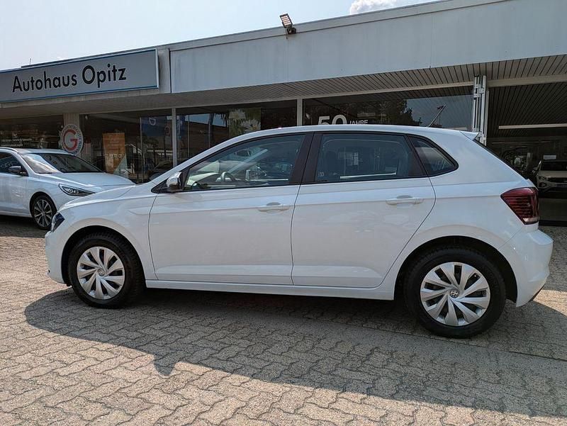 Gebraucht VW Polo Trendline 80 PS (58 kW) 2020 Weiß Kleinwagen