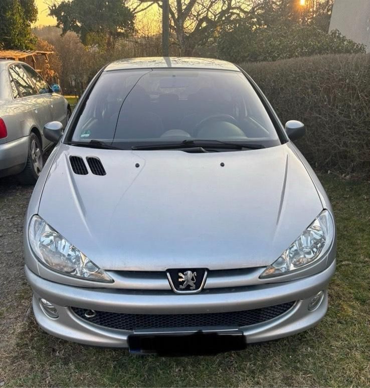 Silber Gebraucht 2003 Peugeot 206 Kleinwagen | 1.600 € (Fairer Preis) - Bild 1/4