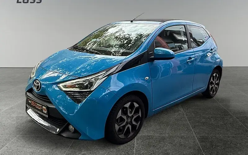 Gebraucht Toyota Aygo x-sky 72 PS (52 kW) 2019 Blau Kleinwagen