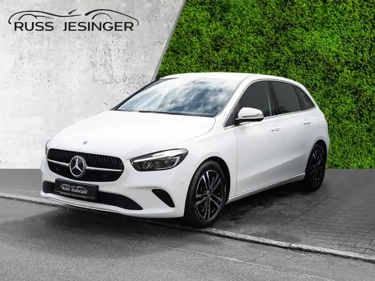 Gebraucht Mercedes B200 Progressive 163 PS (119 kW) 2025 Polarweiß Kleinwagen