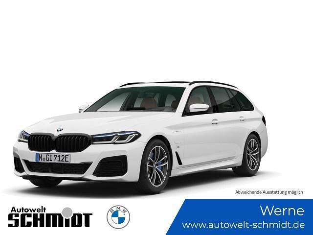 Alpinweiß uni Gebraucht 2021 BMW 530e M Sport Kombi | 39.390 € (Teuer) - Bild 1/4