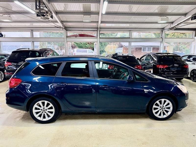 Gebraucht Opel Astra 120 PS (88 kW) 2012 Blau Kombi