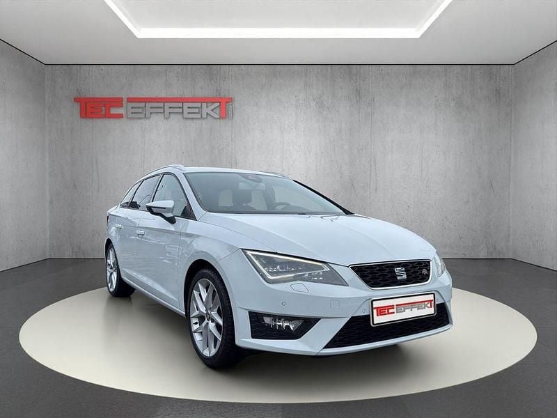 Weiß Gebraucht 2015 Seat Leon ST FR Kombi | 11.850 € (Fairer Preis) - Bild 1/4