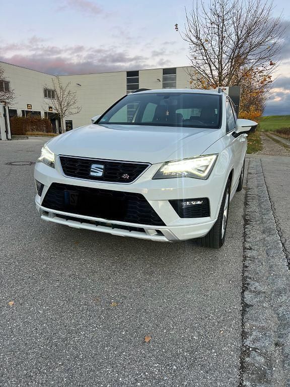 Weiß Gebraucht 2018 Seat Ateca 4Drive SUV | 15.800 € (Fairer Preis) - Bild 1/4
