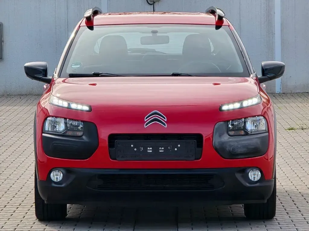 Gebraucht Citroën C4 Cactus Feel 82 PS (60 kW) 2015 Rot Kleinwagen