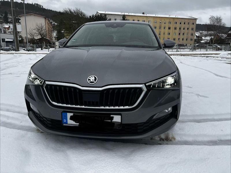 Gebraucht Skoda Scala Style 110 PS (80 kW) 2022 Grau Kleinwagen