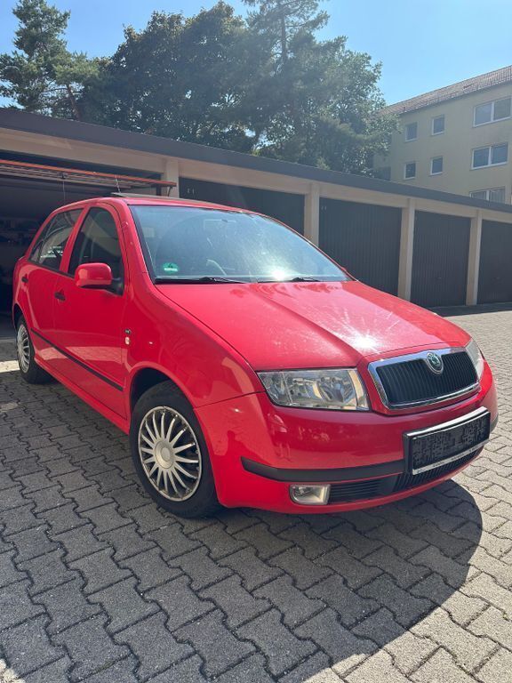 Rot Gebraucht 2001 Skoda Fabia Elegance Kombi | 1.500 € (Fairer Preis) - Bild 1/4