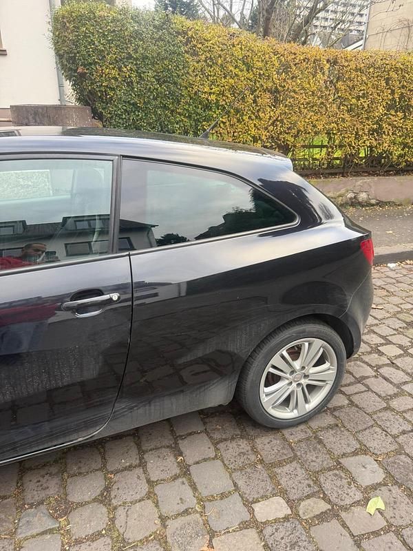 Gebraucht Seat Ibiza 96 PS (70 kW) 2010 Schwarz Kleinwagen