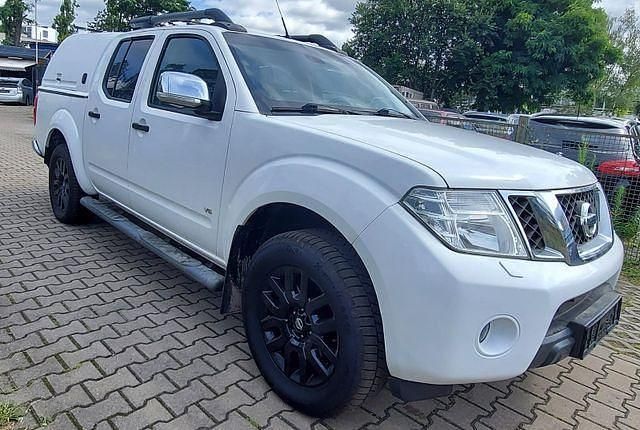 Gebraucht Nissan Navara 231 PS (169 kW) 2014 Weiß Pickup