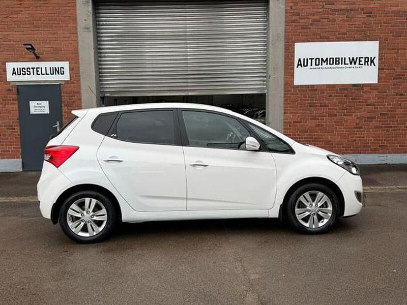 Gebraucht Hyundai ix20 116 PS (85 kW) 2014 Weiß Kleinwagen