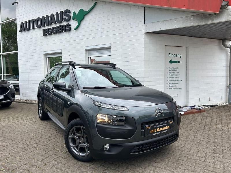 Grau Gebraucht 2016 Citroën C4 Cactus SELECTION Kleinwagen | 8.480 € (Fairer Preis) - Bild 1/4